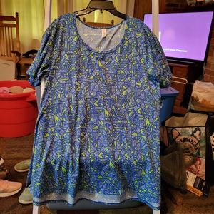 Lularoe Large Perfect Tee